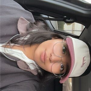 Meet your Posher, Jamie